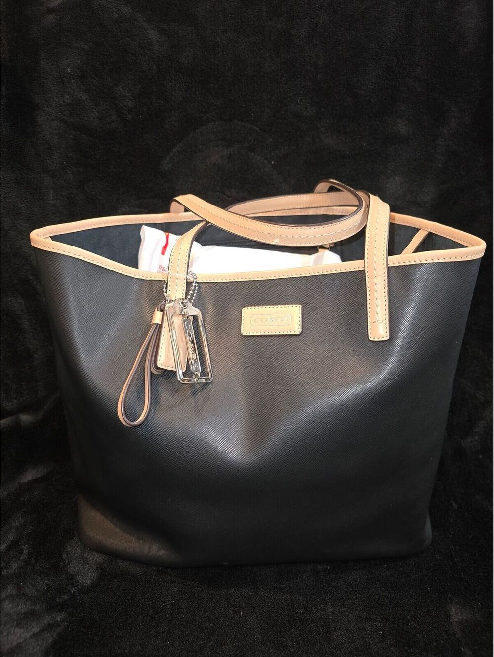18. 2013 Coach Park Metro Large Tote Black/Tan